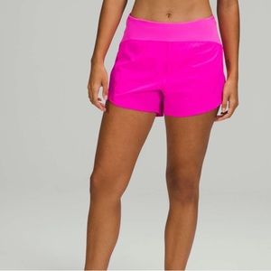 Lululemon Essential HR short 4” in pow pink size 4